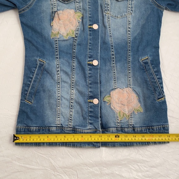 Lularoe Jaxon medium wash blue fitted denim jacket with pink roses - Picture 13 of 14